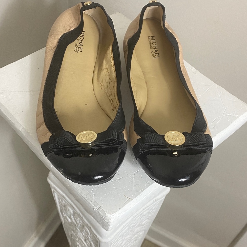 Michael Kors Black and Tan Flats with Gold Accent
